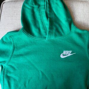 EUC Green Boys Nike Hoodie with kangaroo pocket